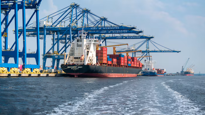 Global E-Commerce Logistics Optimization: A Guide to Scalable Sourcing and Cross-Border Fulfillment